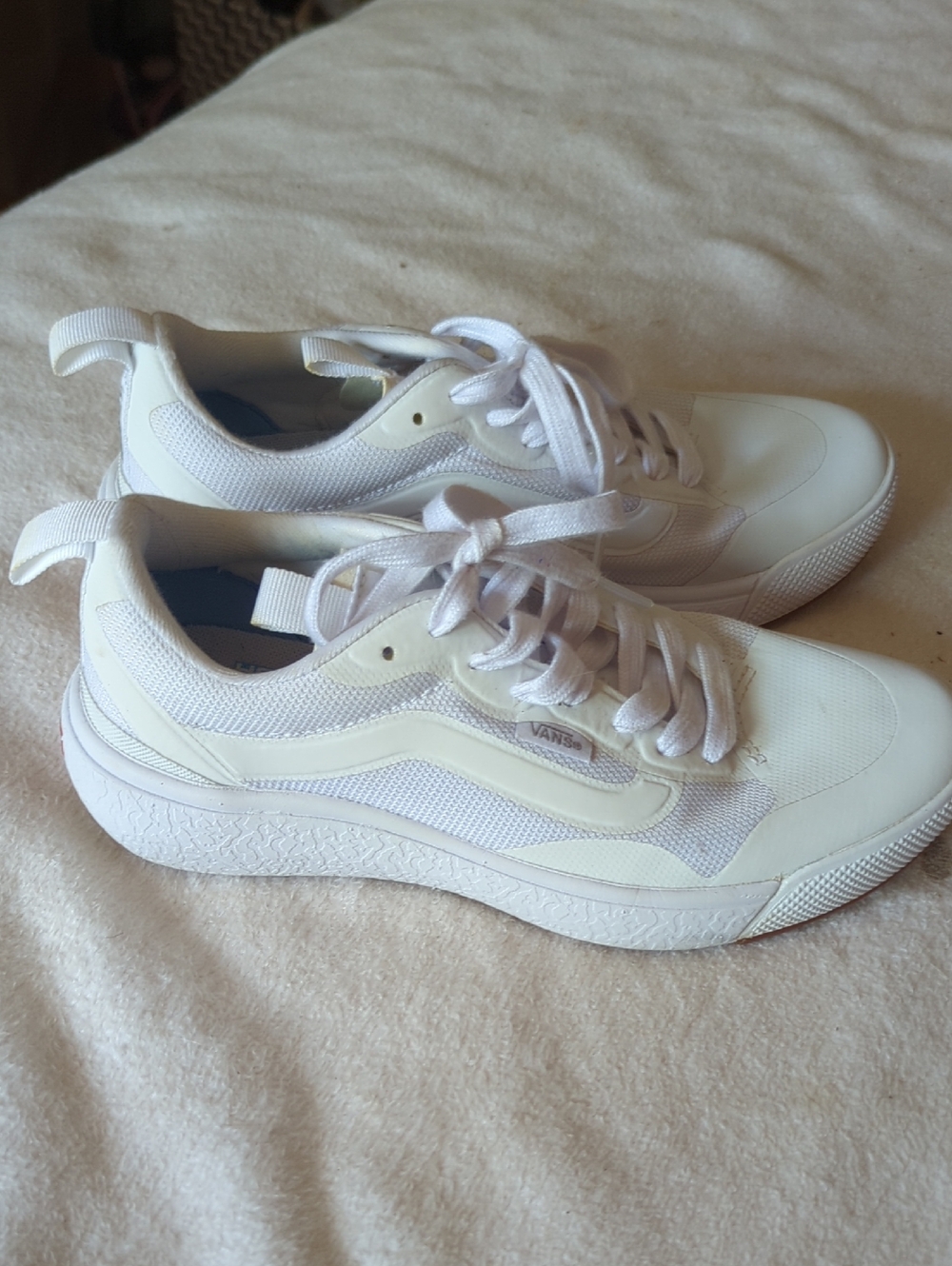 Vans Women's White Low-Profile Skate Sneakers